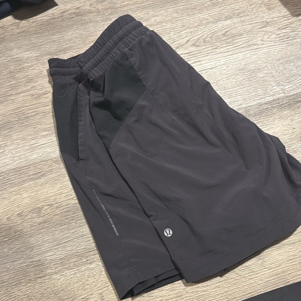 Men’s Lululemon Shorts - Lined